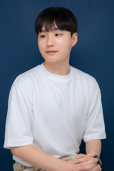 kjh.jpg